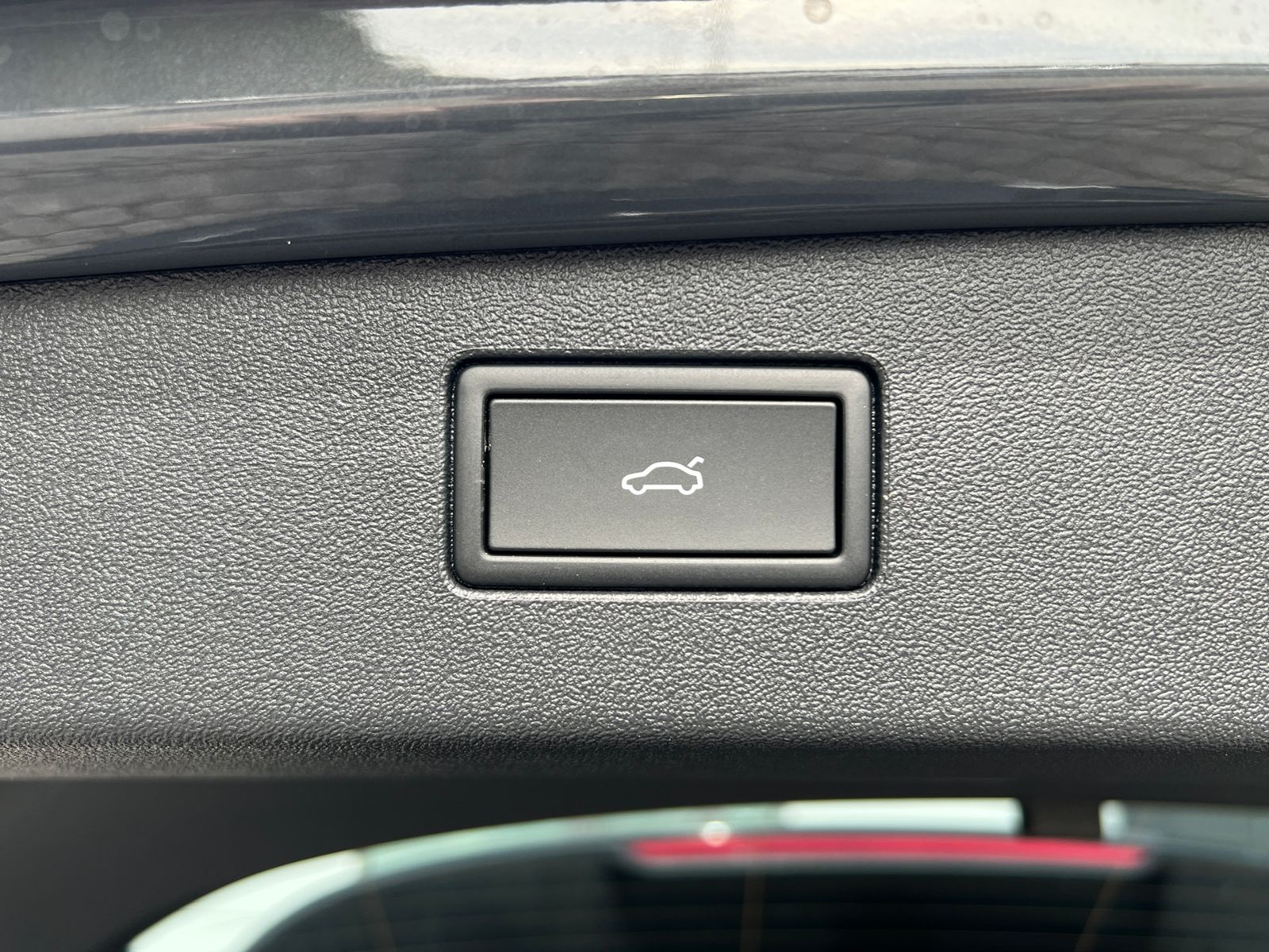 Fahrzeugabbildung Volkswagen Tiguan Elegance 1.5 eTSI DSG *AHK, IQ.Light, 18'