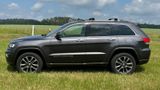 Jeep Grand Cherokee 3.0 CRD Overland 8GANG ACC AHK - Jeep in Nürnberg