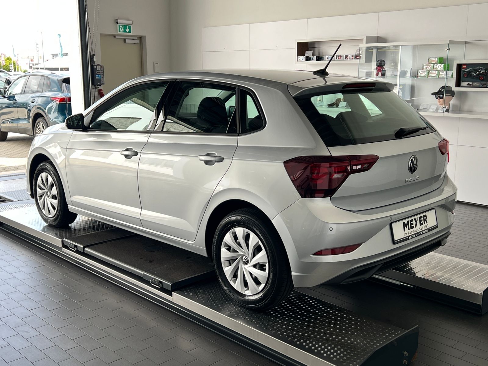 Fahrzeugabbildung Volkswagen Polo Life 1.0 *LED, Climatronic, Sitzhzg., AppCo
