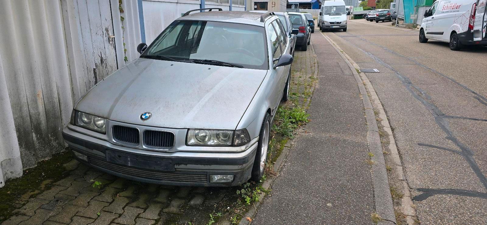 BMW 320
