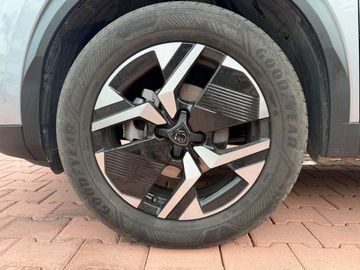 Peugeot 2008 - 7