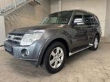 Mitsubishi Pajero 3.2 DI-D Instyle*AT*4x4*7Sitzer*Pano - Mitsubishi Pajero: Instyle