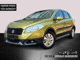 Suzuki SX4 S-Cross /E47 - Suzuki SX4 mit Benzin-Antrieb: Limousine