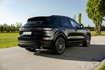 Porsche Cayenne - 9