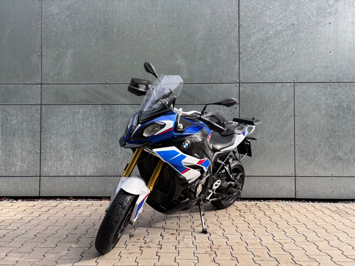 Fahrzeugabbildung BMW S 1000 XR HP 2 Pakete