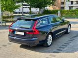 Volvo V90 D4 Momentum Pro Geartronic  - blaue Volvo V90