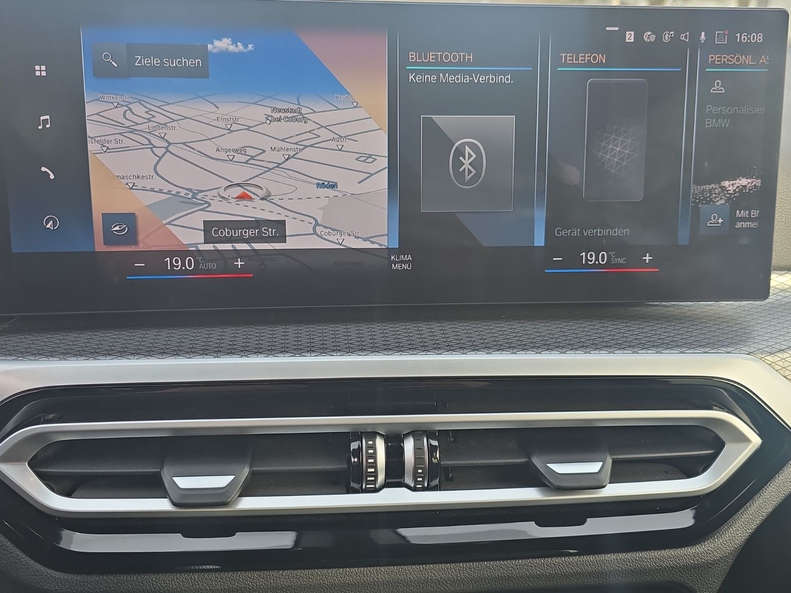 Fahrzeugabbildung BMW Touring 320i M-SPORT LC.PRO ACC ,Hifi,Carplay