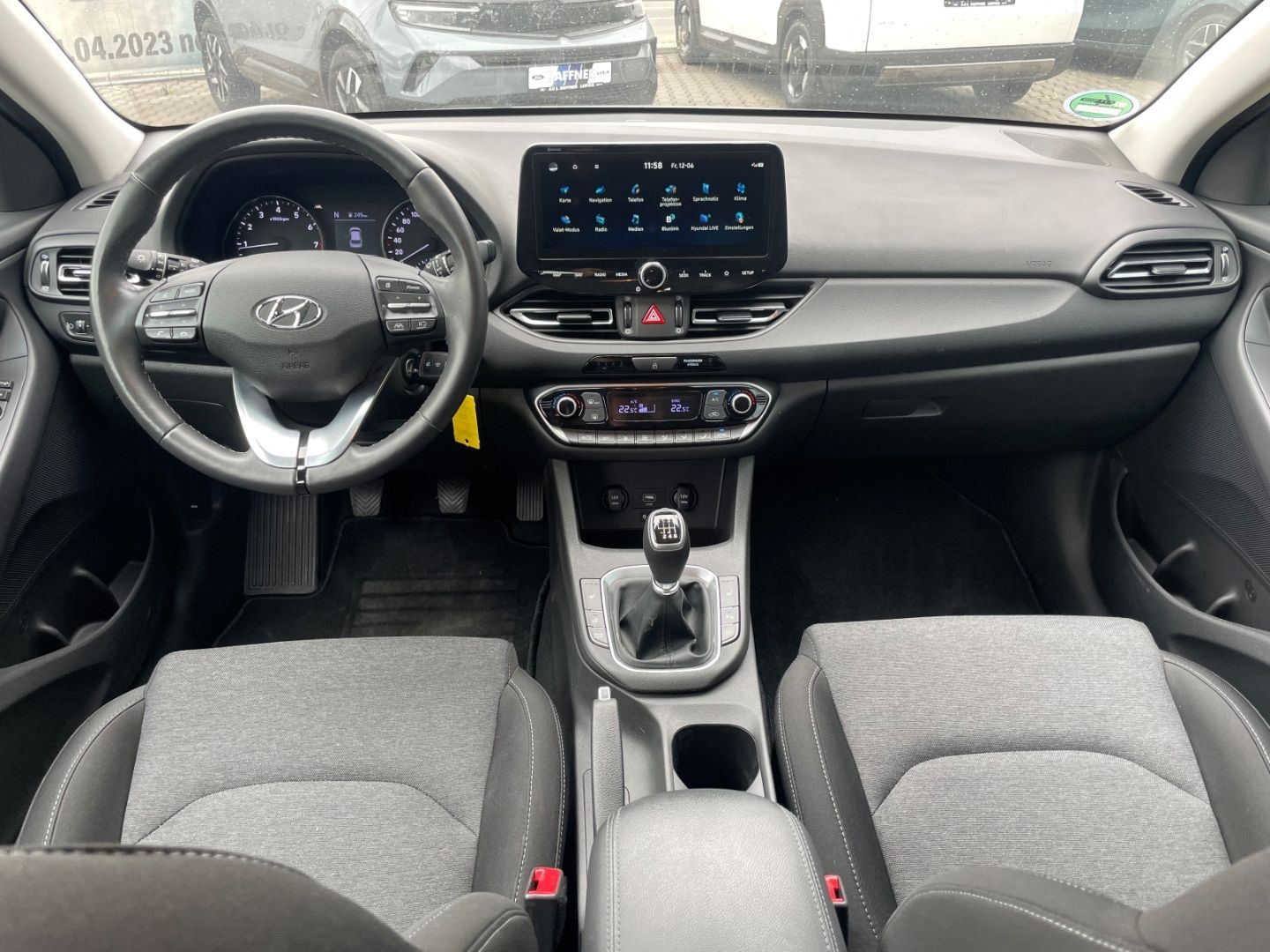Fahrzeugabbildung Hyundai i30 Trend Mild-Hybrid DAB Kamera SpurhalteAss