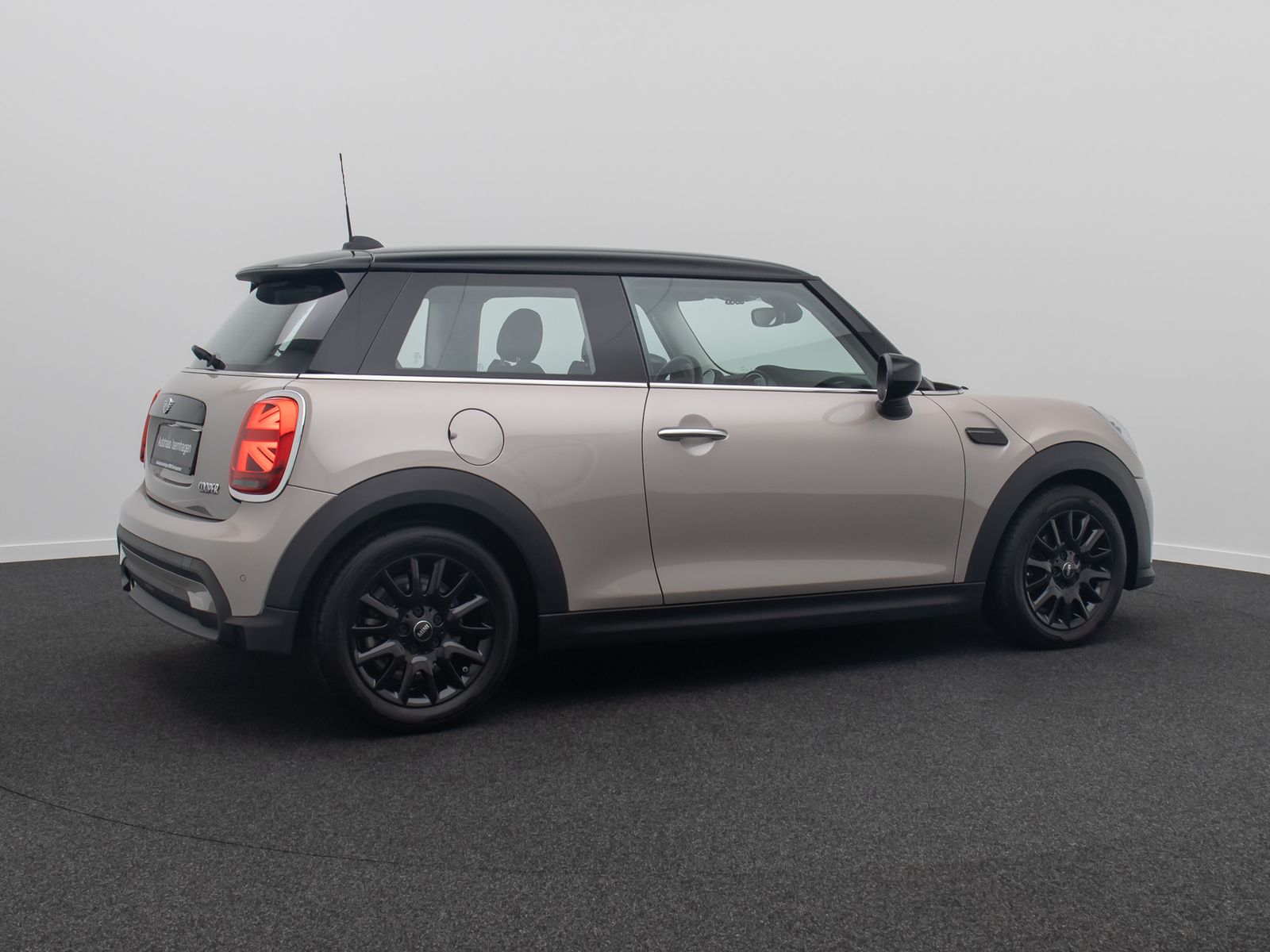 Fahrzeugabbildung MINI COOPER Trim GeschwindigReg DAB Sportsitze Leder