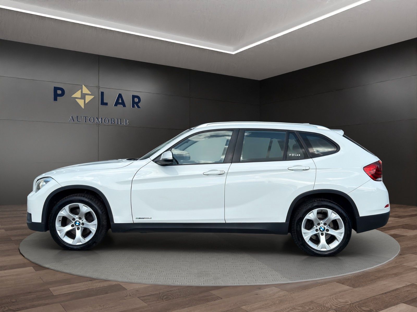 Fahrzeugabbildung BMW X1 18d sDrive *Kamera*Bi-Xenon*Elektr.Sitze*ACC