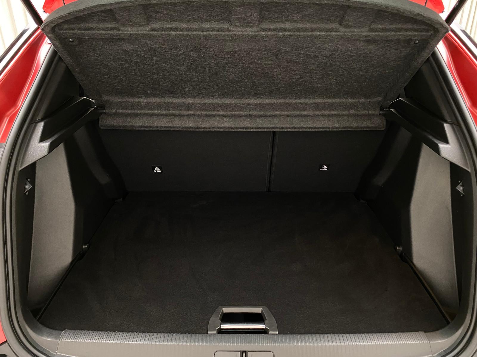 Peugeot 2008 Allure 1.2 Autom. LED Winterpaket AHK