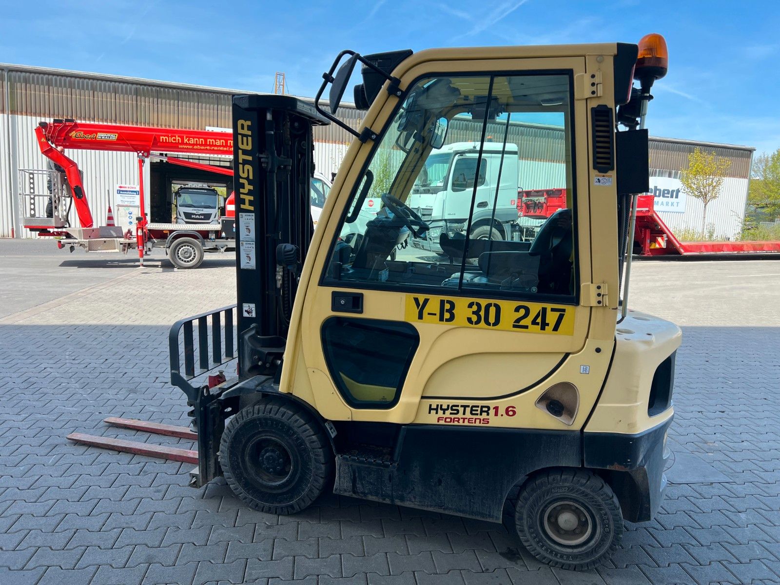 Fahrzeugabbildung Hyster H1.6 FT / Verstellgerät / HH: 4.45m / nur 434h