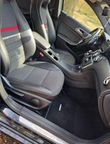 Mercedes-Benz A 180 BlueEFFICIENCY - - Mercedes-Benz A 180 aus 2012