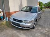 Opel Vectra 1.6 16V Selection Comfort Selection C... - Opel Vectra Comfort mit Benzin-Antrieb