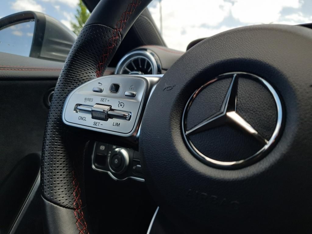 Fahrzeugabbildung Mercedes-Benz CLA 180 Coupé *AMG*Navi*ParkAss*SpurH*CarPlay