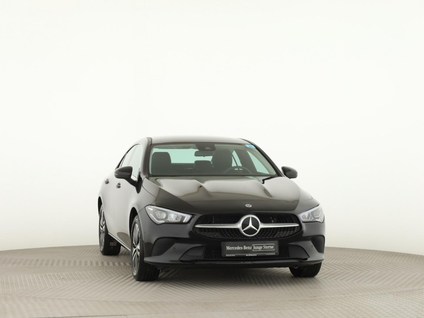 Mercedes-Benz CLA 250 e *Panorama*LED*Park-Paket*Business*Navi
