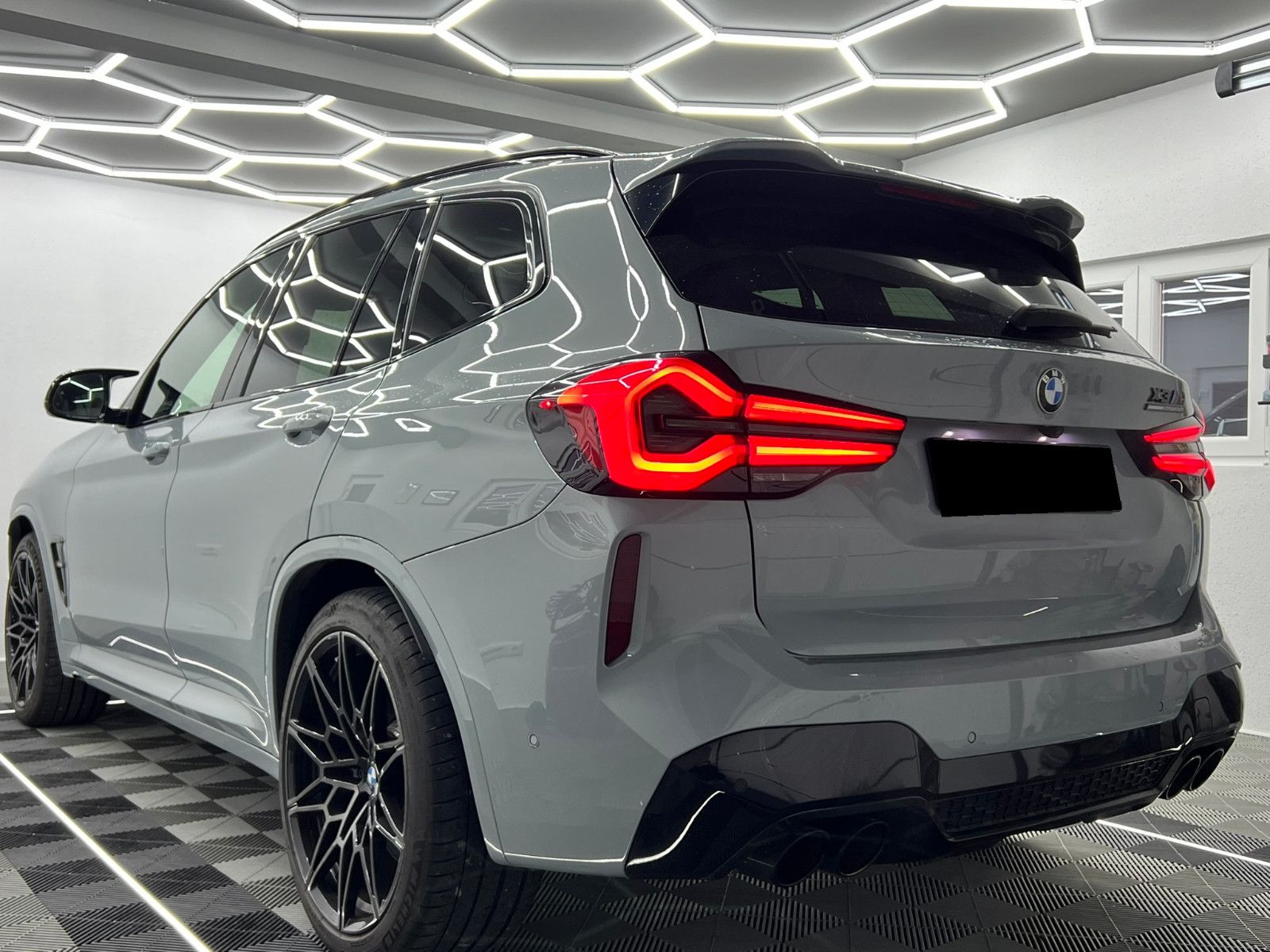 Fahrzeugabbildung BMW X3 M Competition/PREMIUM SELECT/DRIVERS PACK/19%