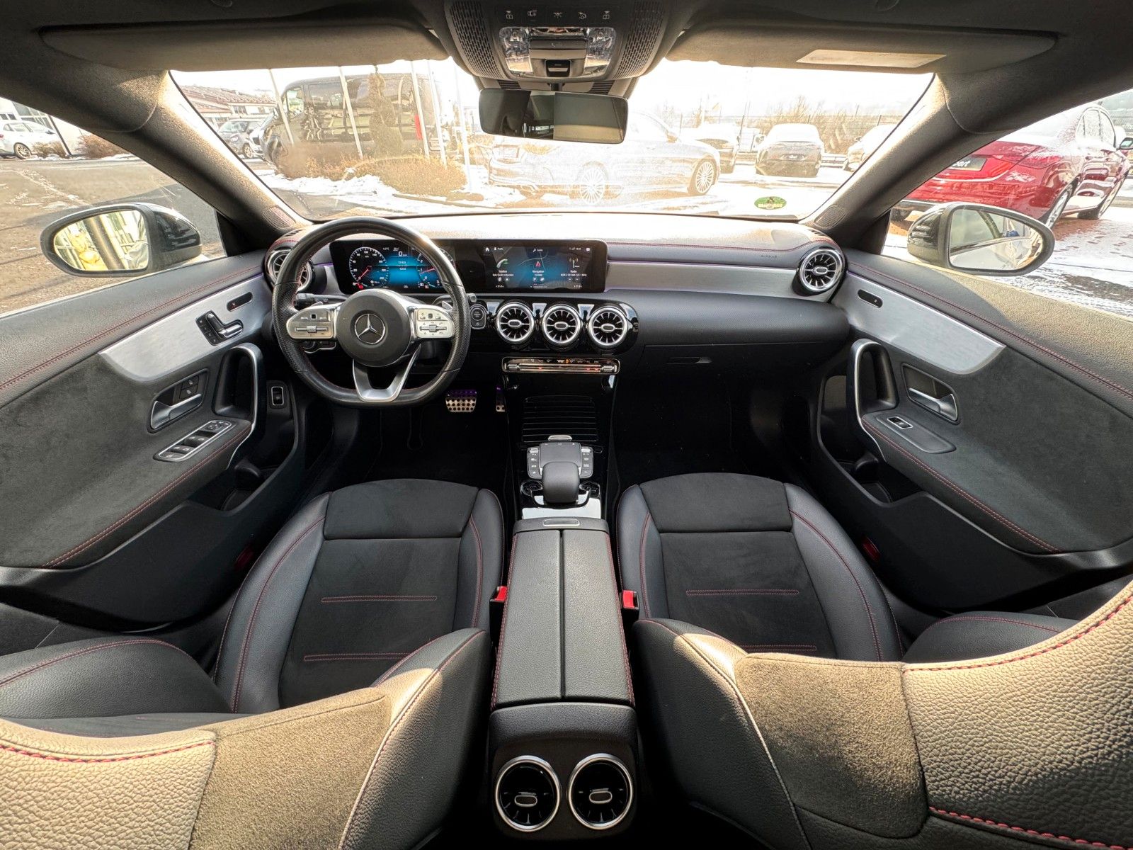 Fahrzeugabbildung Mercedes-Benz CLA 250 4M SB AMG+Pano+AHK+Memory+360+Night