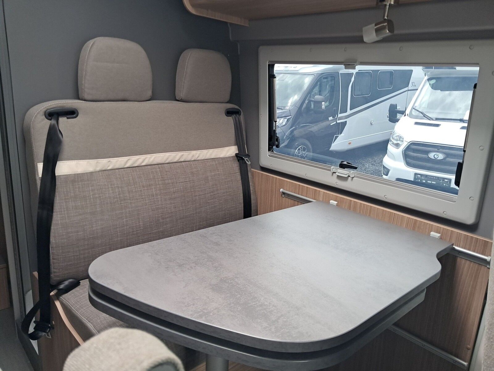 Fahrzeugabbildung Pössl Summit 600 Plus Citroen Markise, Solar, LithiumB
