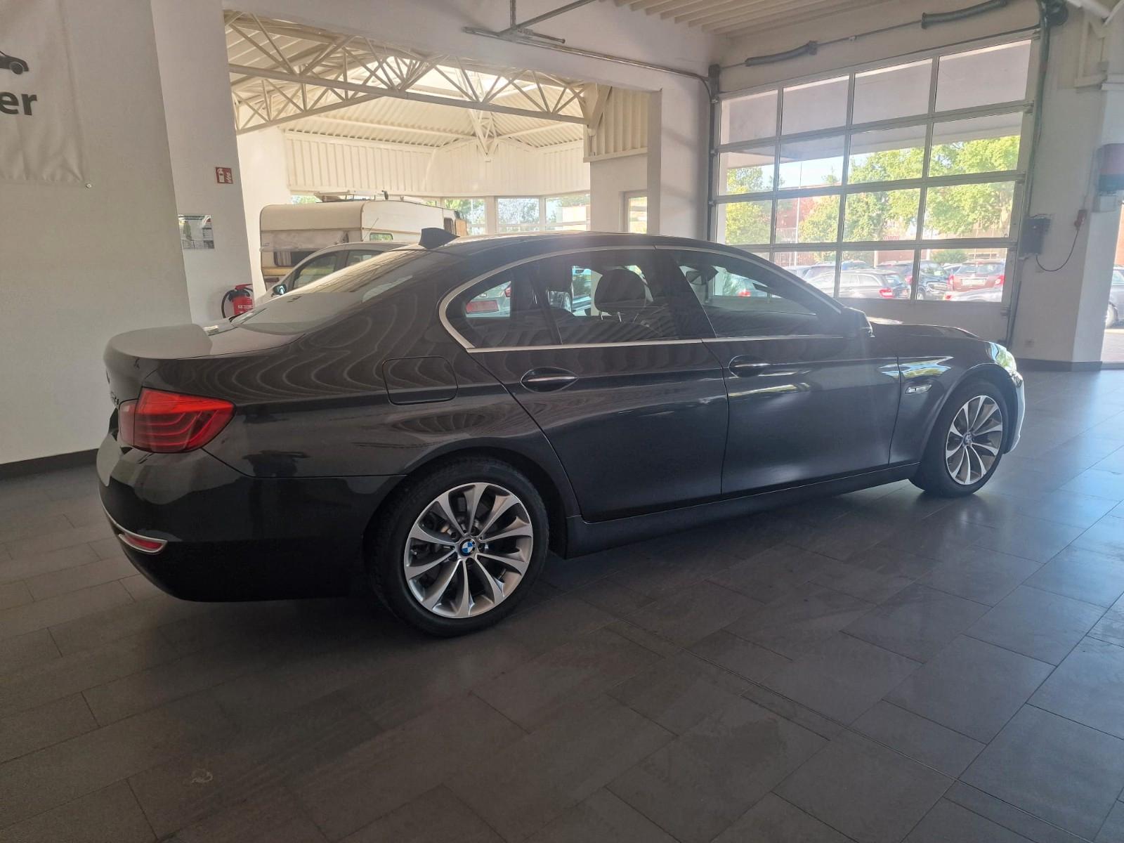 BMW 520d Limousine Automatik Top Austattung wenig Km