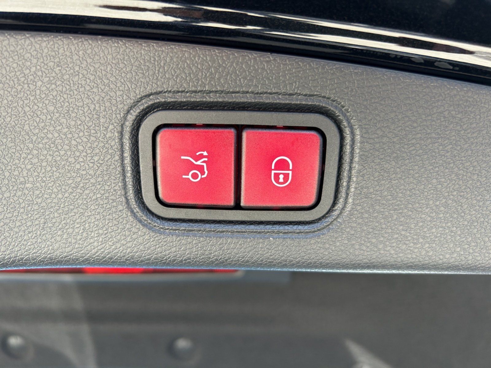 Fahrzeugabbildung Mercedes-Benz E 450 AMG Line 4Matic 9G-Tronic/LED/ACC/360°/NAV