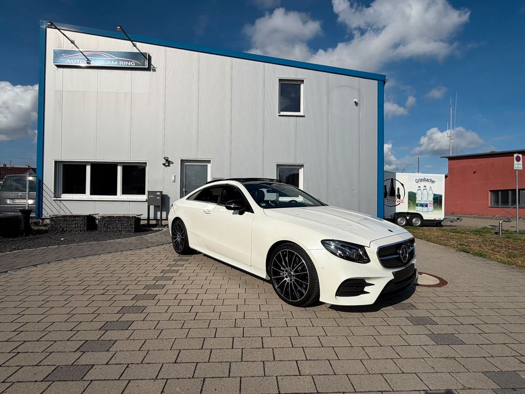 Image of Mercedes-Benz E 300