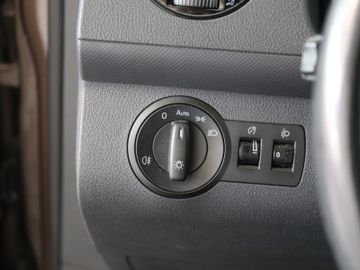 Volkswagen Caddy 1.6TDI DSG KLIMA STANDHZG 7SITZ FLÜGELTÜR