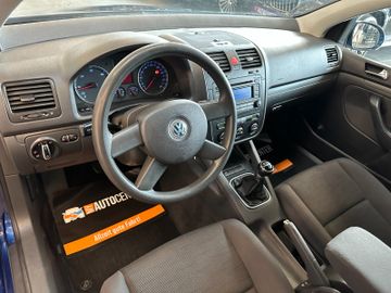 MYAUTOCENTER – Gebraucht- und Jahreswagen mit Werkstattservice in Pfaffenhofen Volkswagen Golf V Lim. Trendline *TÜV*Klima*
