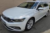 Volkswagen Passat Variant 2.0DSG Elegance Anschlussgarantie - Volkswagen Passat Variant in Freiburg