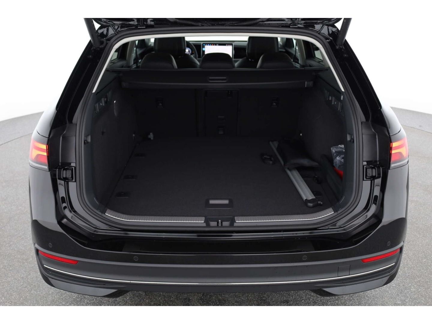 Volkswagen Passat - Bild 13
