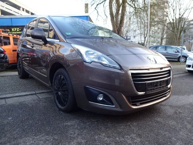 Peugeot 5008 Busine Line Head-Up,Panorama.Navi.Tempomat,