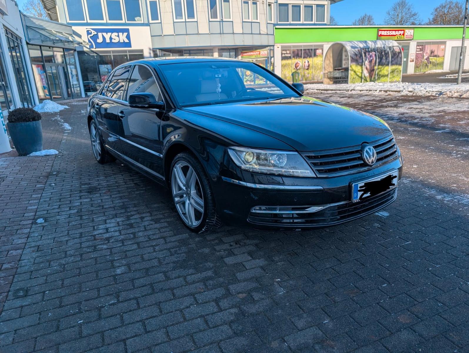 Volkswagen Phaeton 4.2 V8 lang 4MOTION Tiptronic 4-Sitzer -