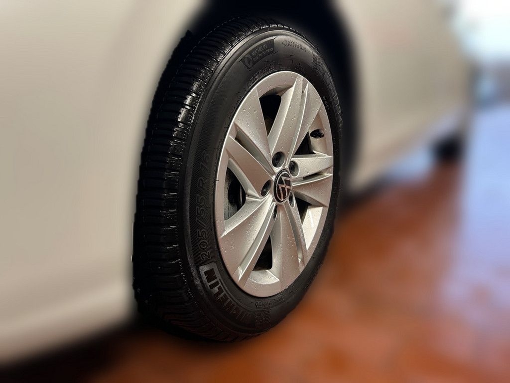 Golf VIII 2.0 TDI Life *DSG*LED*NAVI*DAB*REAR VI