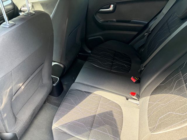 Fahrzeugabbildung Kia Picanto 1.2+NaviZB+Lenk+SHZ+Klimaaut.+BT+LM+WR