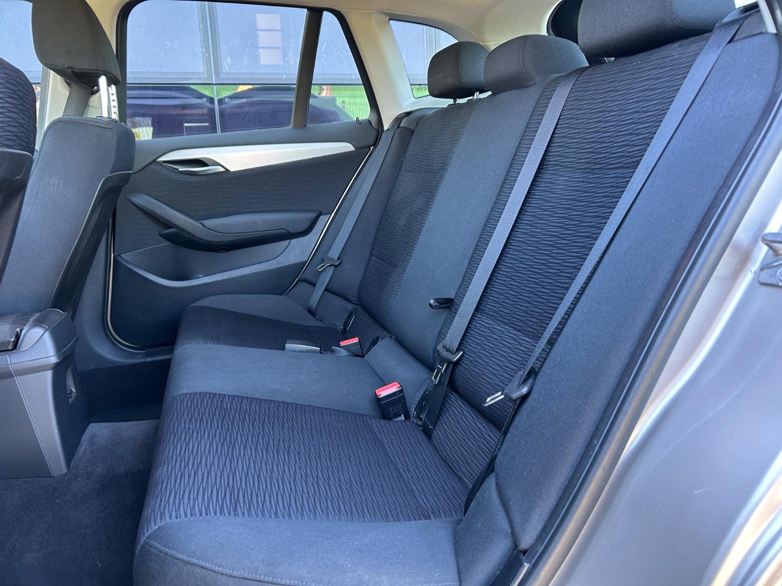 BMW X1 xDrive20d 184 ch • Boîte auto • 4x4 • GPS • Attelage • Sièges électriques chauffants