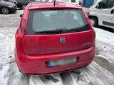 Fiat Zum Verkauf steht ein Fiat Punto - gebrauchte Fiat Punto aus dem Jahr 2006