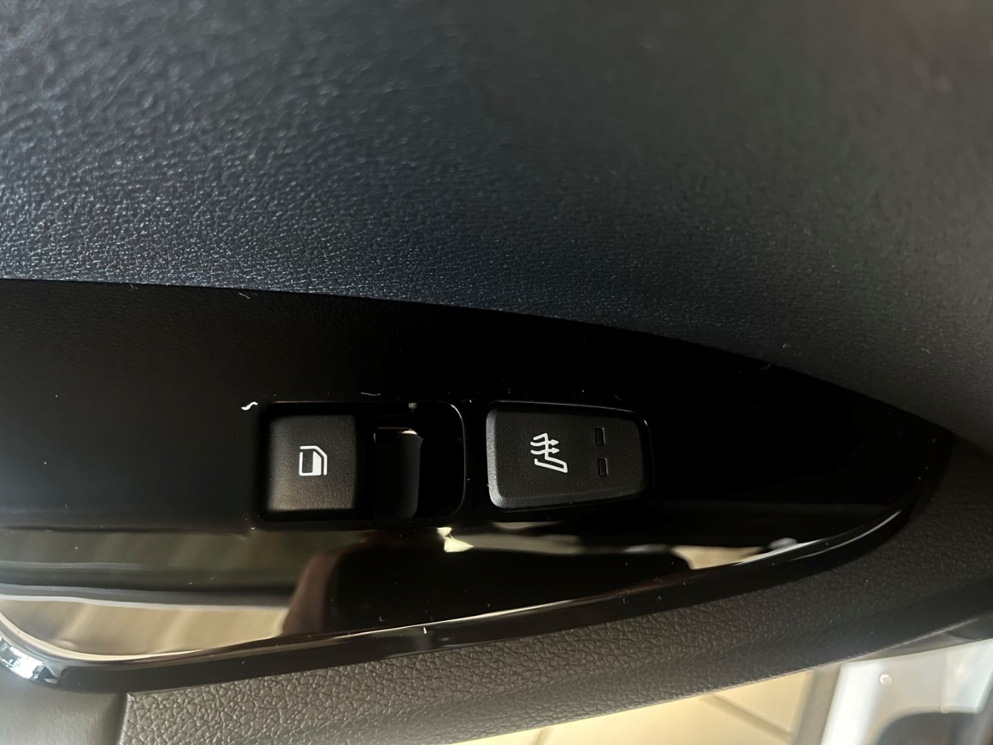 Fahrzeugabbildung Kia Sportage 1.6 T-GDI Vision, Teilleder, Navi, Lane
