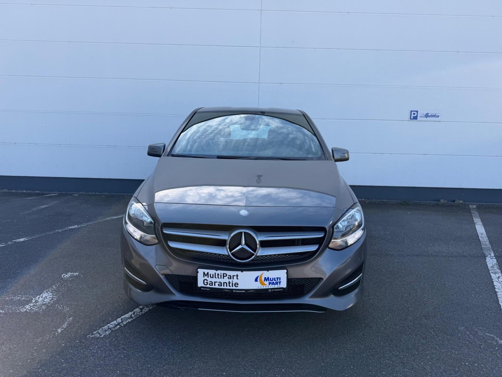 Mercedes-Benz B 180 Sytle 8-fach Bereift*Aut.*Rückfahrkamera*