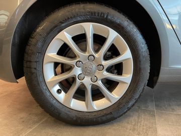 Audi A3 Sportback attraction ultra*2. Hand*Navi*Xenon