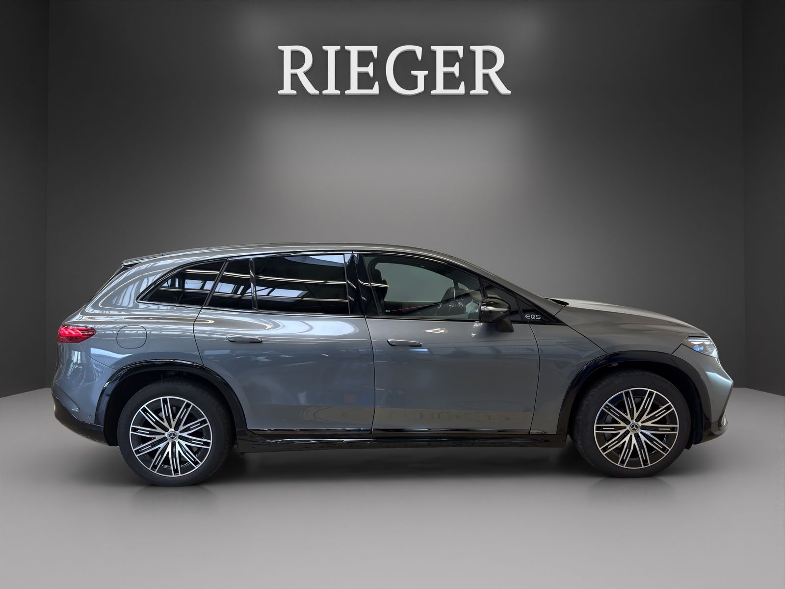 Mercedes-Benz EQS 580 SUV 4M AMG AHK NIGHT TV Burmester 21 foto 14