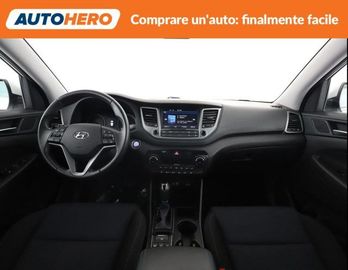 Hyundai TUCSON - 8