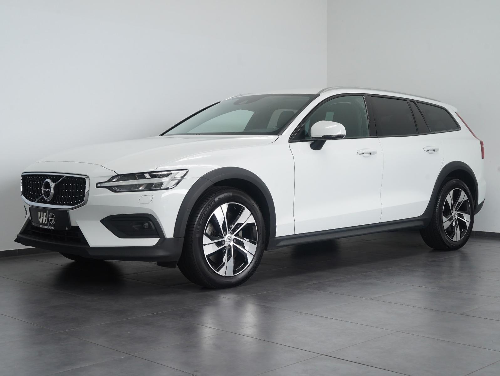 Volvo V60 Cross Country Pro B5 B AWD