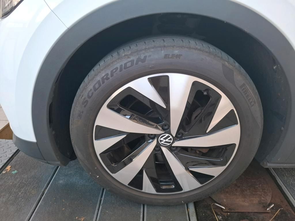 Volkswagen ID.4 DESIGN 82KWh W-PUMPE+MATRIX+ACC+NAVI+APP+20 foto 7