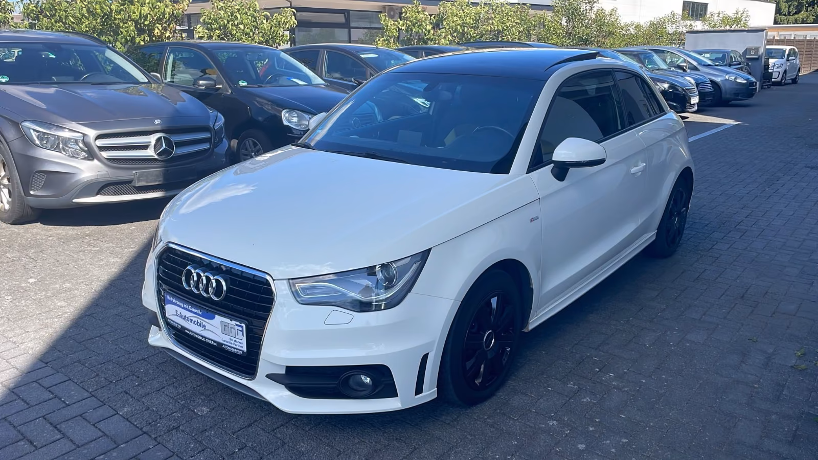 Audi A1 ambition S Line Panoramadach 1JahrGarantie