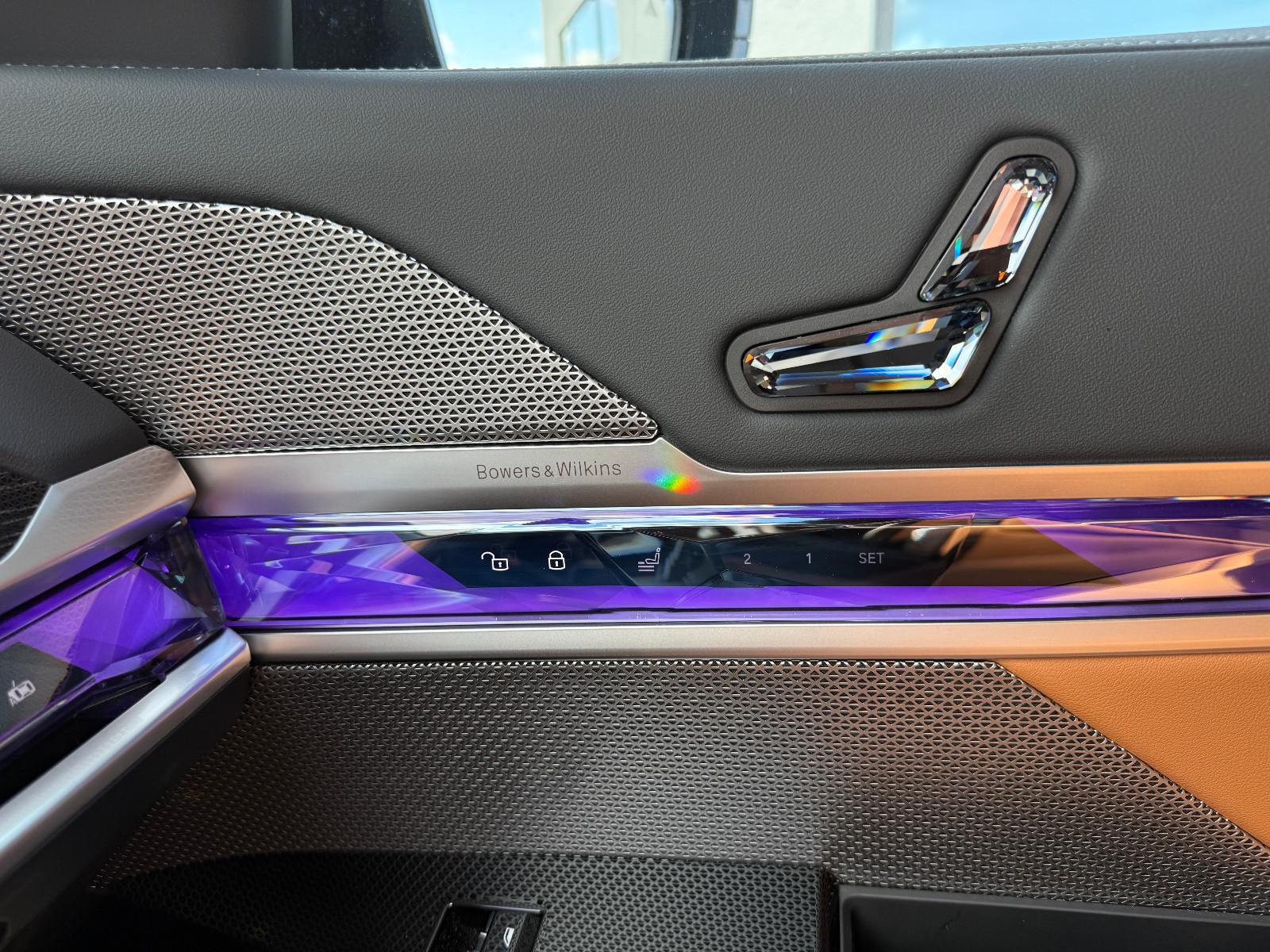 BMW 740d xDrive M Sport Crafted Clarity Sky Lounge
