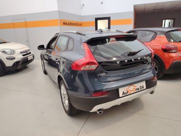 Volvo V40 Cross Country - 9