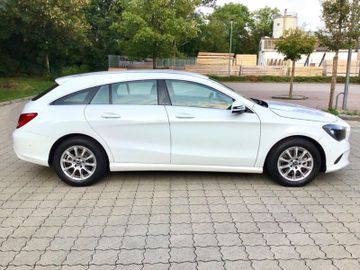 Mercedes CLA 200 Shooting Brake - 4