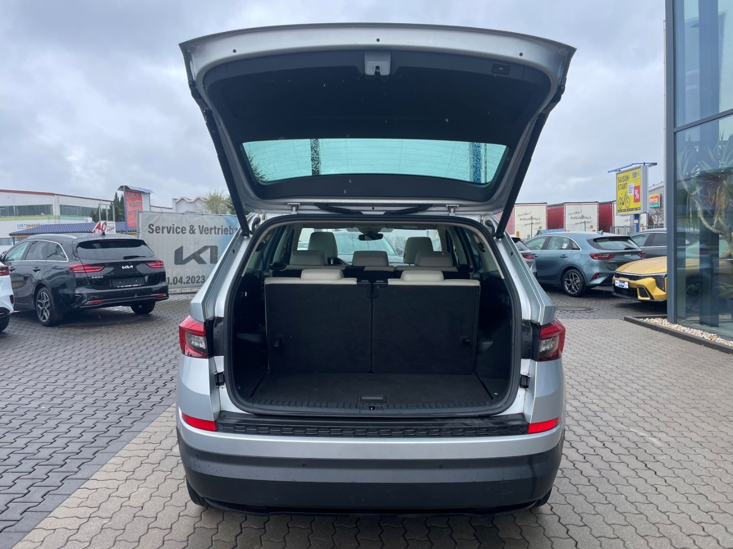 Fahrzeugabbildung SKODA Kodiaq Style 4x4 7-Sitzer Memory Sitzheiz&klima