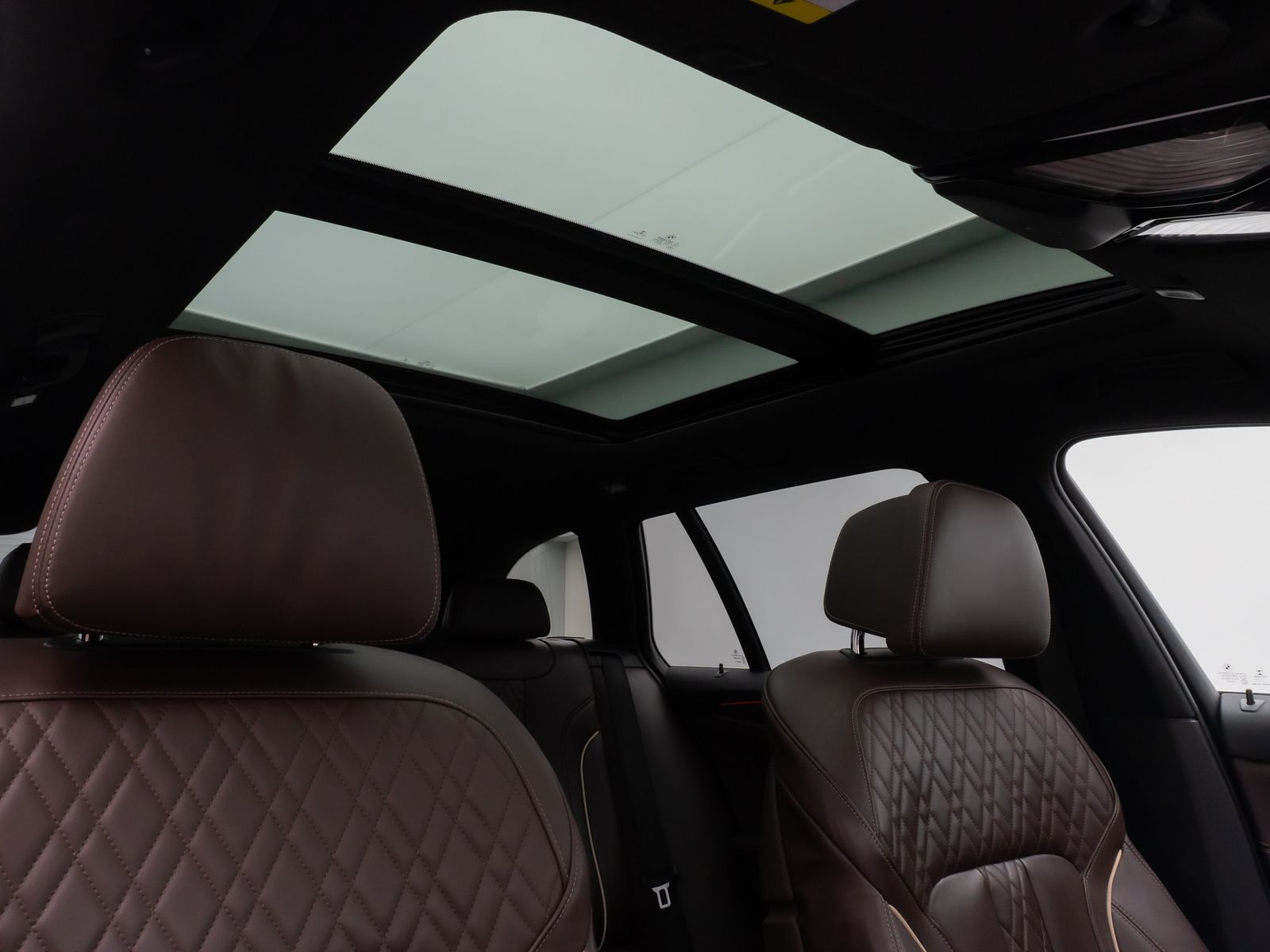 Fahrzeugabbildung BMW 530i xD Luxury Line Panorama 360°HUD H/K Massage