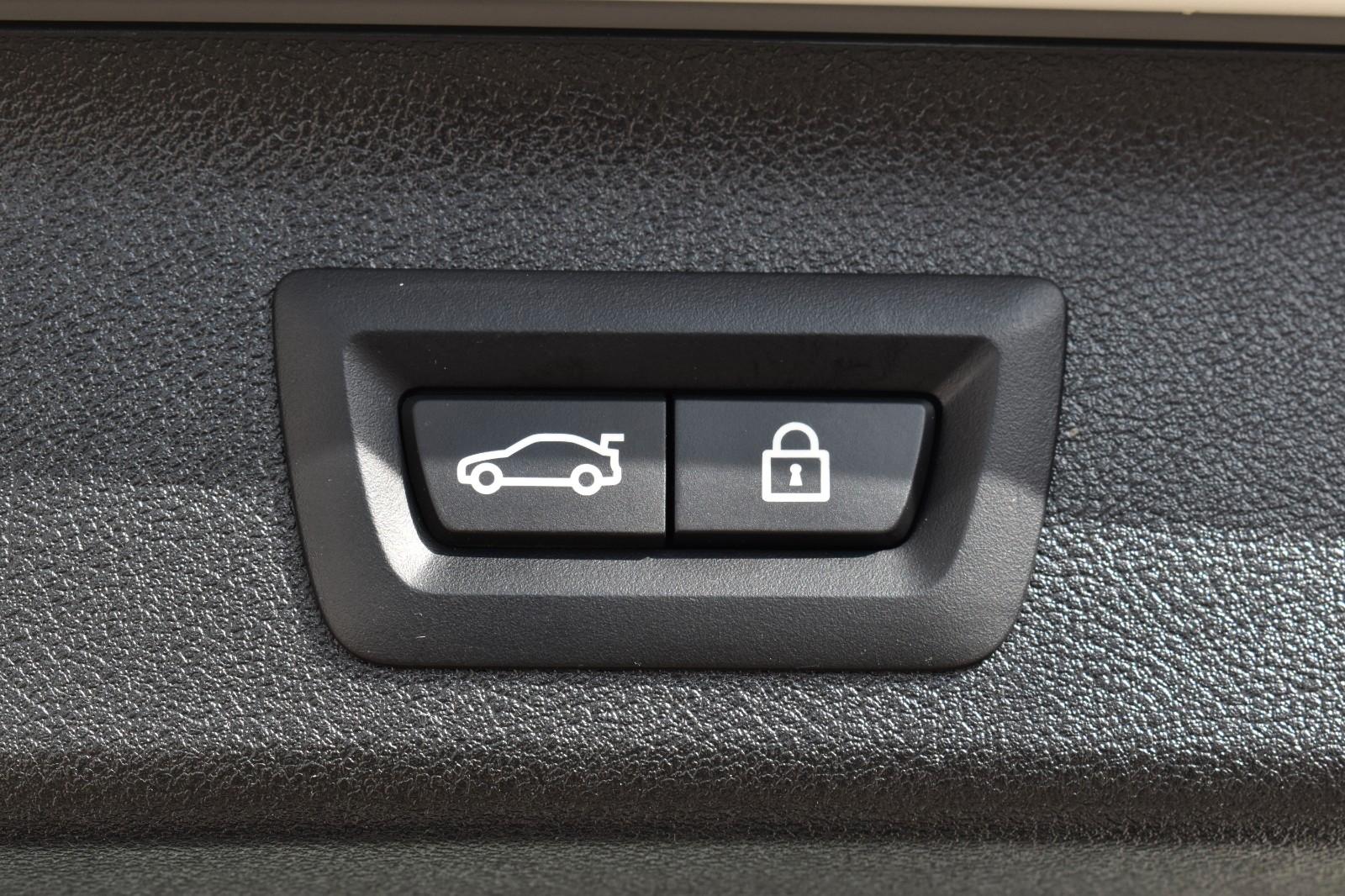BMW 530d Touring Aut. PanoDach HUD Keyless Sitzhzg